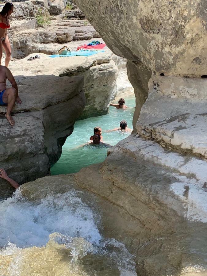 Les Terrasses Du Paradis Orpierre Buitenkant foto
